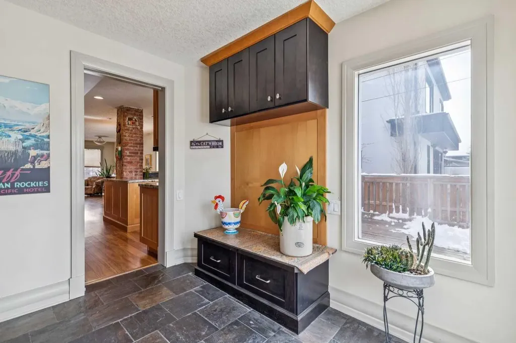 515 7 Street NE Calgary AB T2E4C5