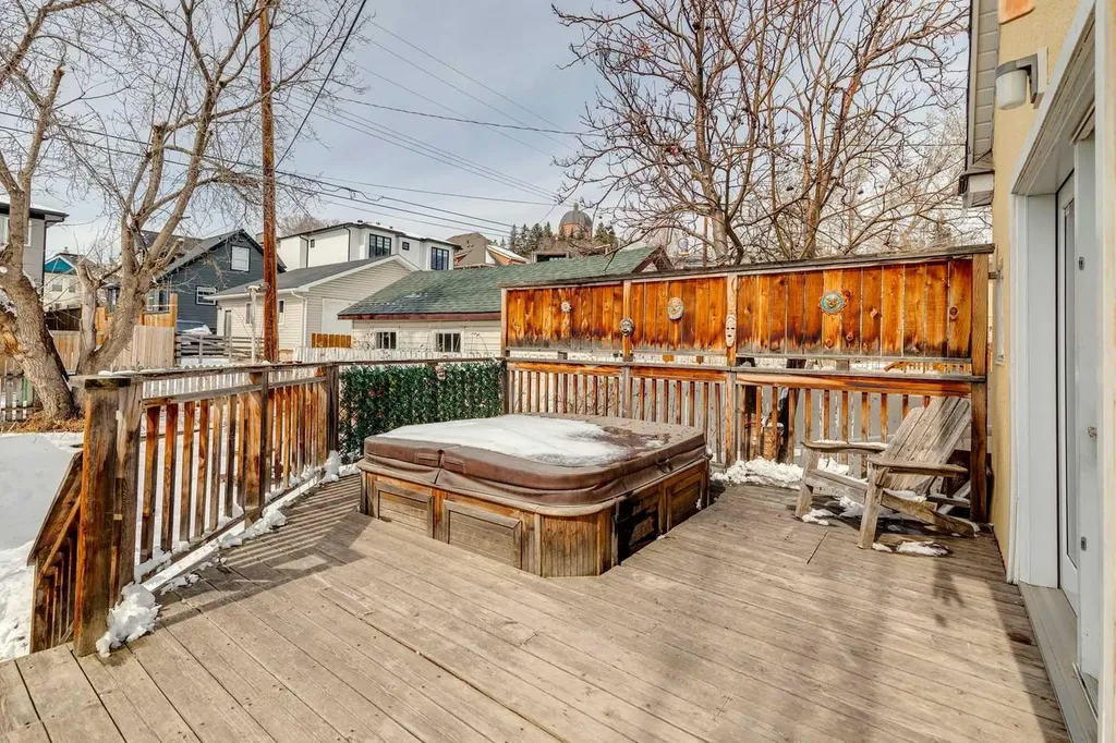 515 7 Street NE Calgary AB T2E4C5