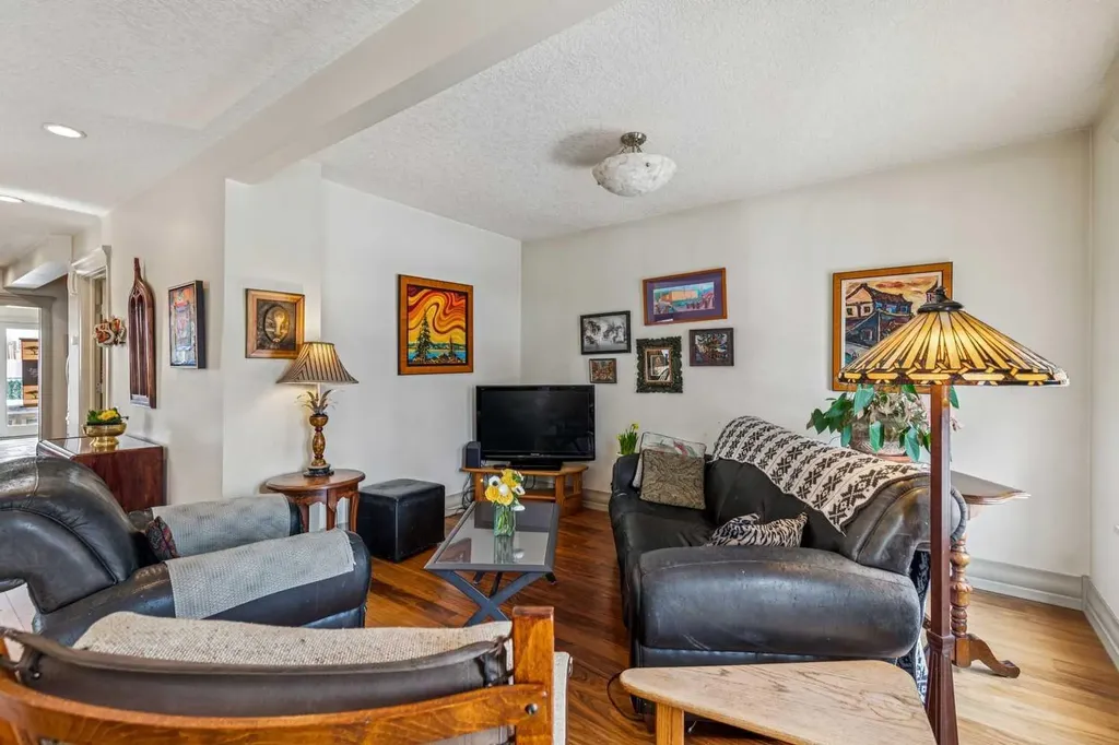 515 7 Street NE Calgary AB T2E4C5
