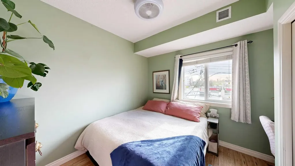 110 12 Avenue NE Calgary AB T2E 0Z9