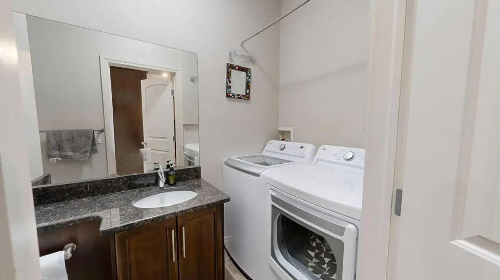 110 12 Avenue NE Calgary AB T2E 0Z9