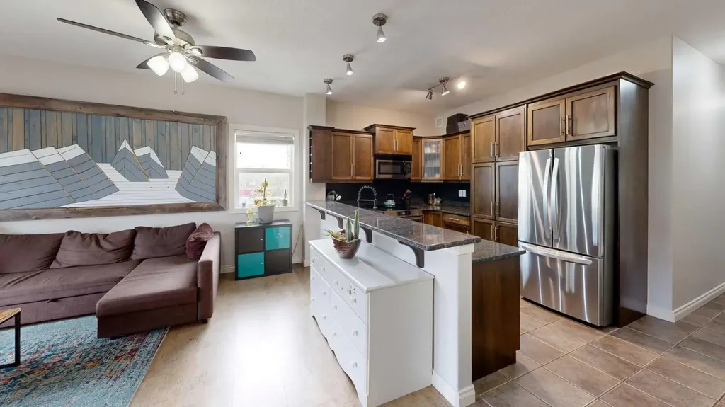 110 12 Avenue NE Calgary AB T2E 0Z9