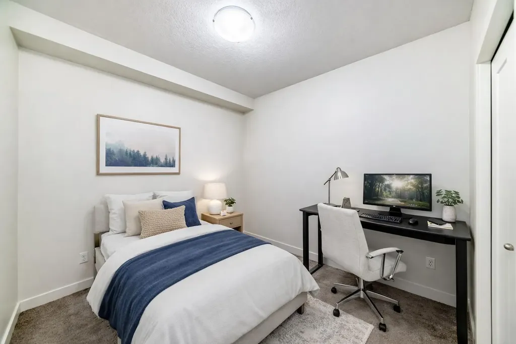 10 Walgrove Walk SE Calgary AB T2X4E3
