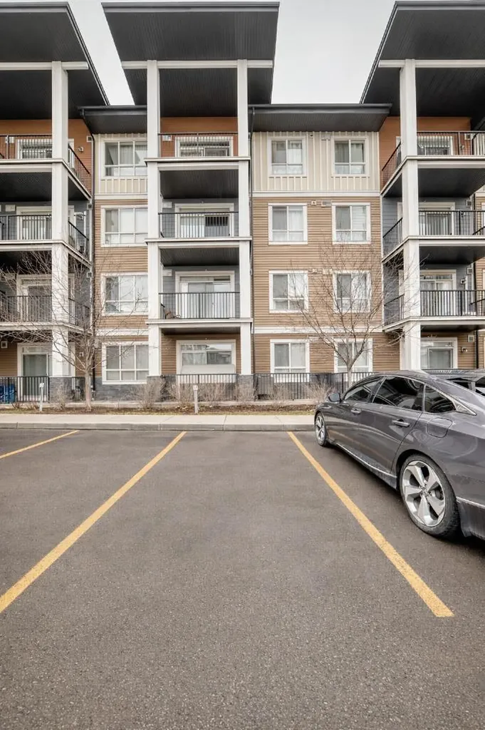10 Walgrove Walk SE Calgary AB T2X4E3