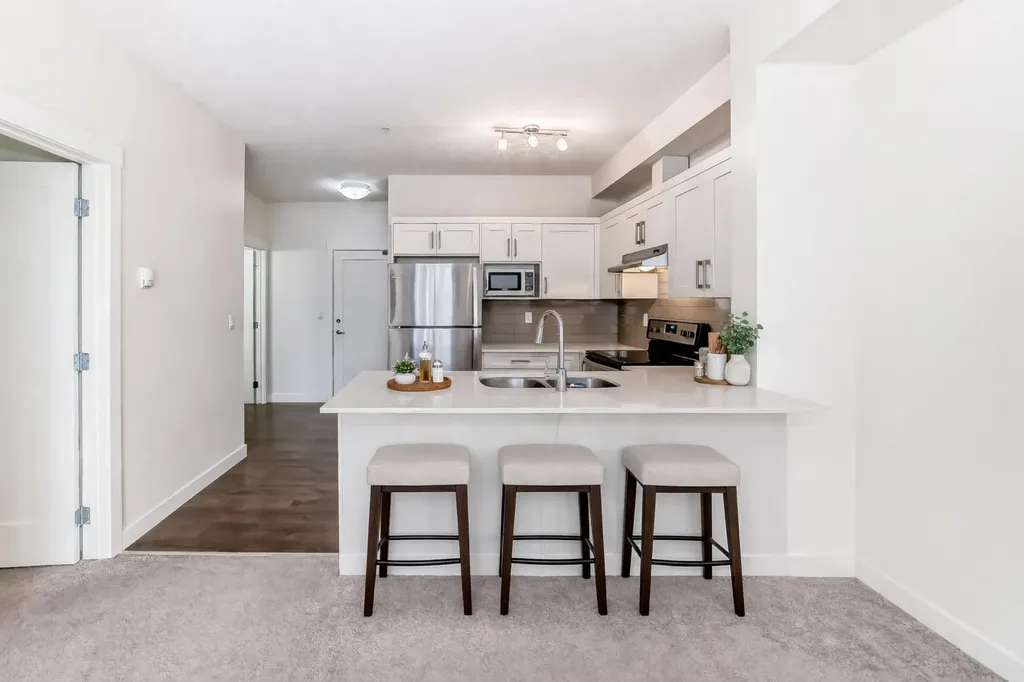 10 Walgrove Walk SE Calgary AB T2X4E3