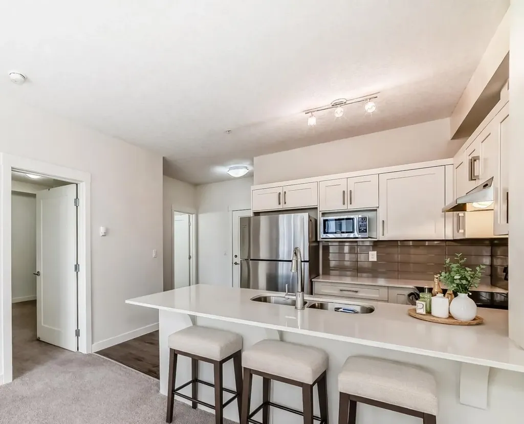 10 Walgrove Walk SE Calgary AB T2X4E3