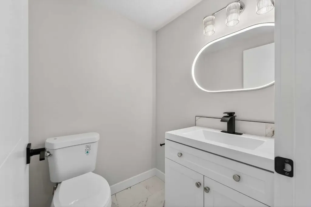 5625 Templehill Road NE Calgary AB T1Y 4C1