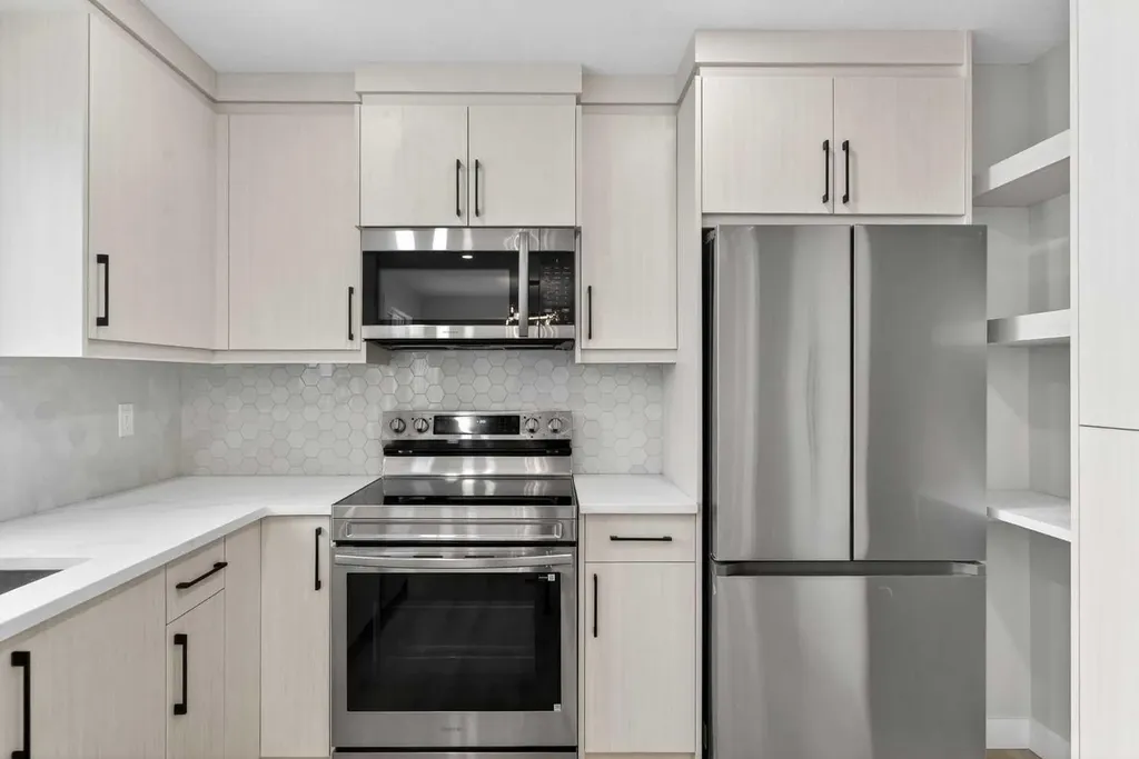 5625 Templehill Road NE Calgary AB T1Y 4C1