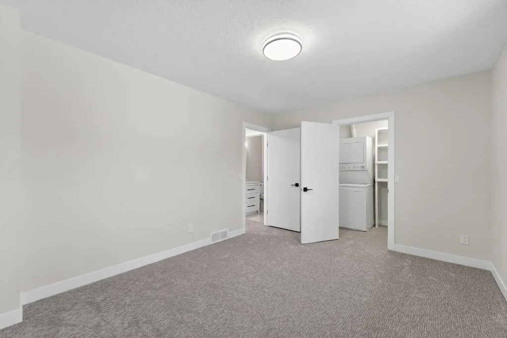 5625 Templehill Road NE Calgary AB T1Y 4C1