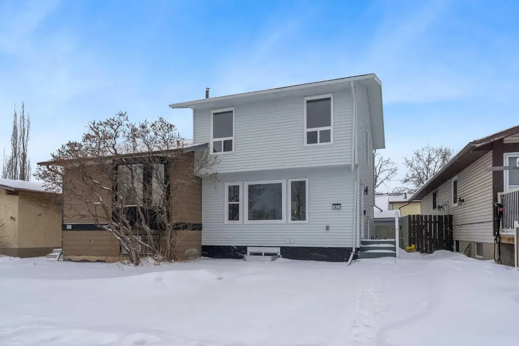 5625 Templehill Road NE Calgary AB T1Y 4C1