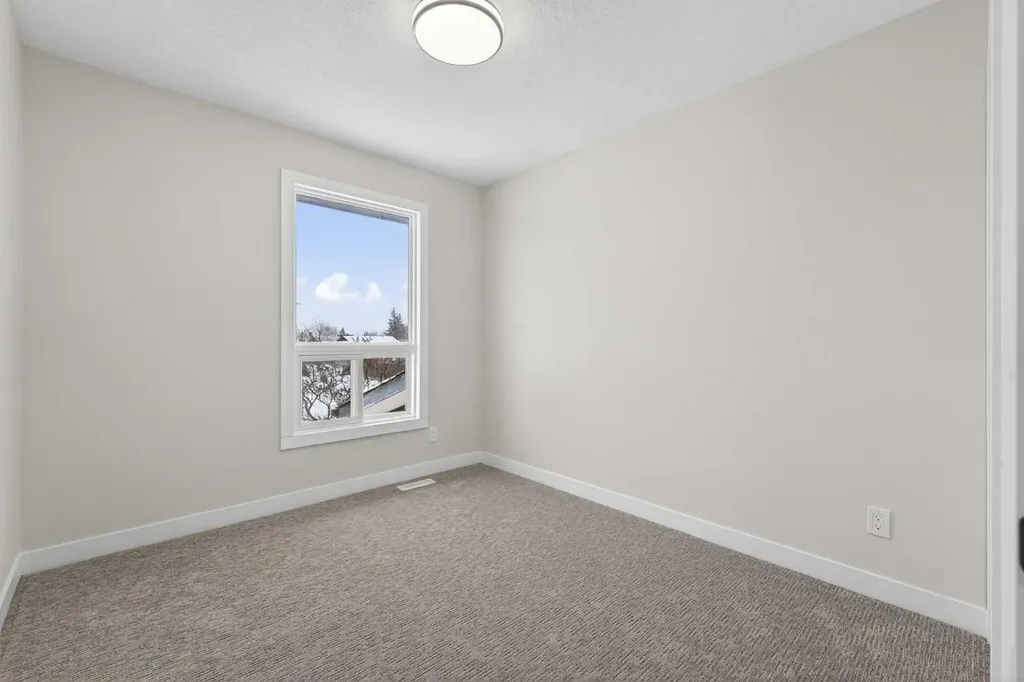 5625 Templehill Road NE Calgary AB T1Y 4C1