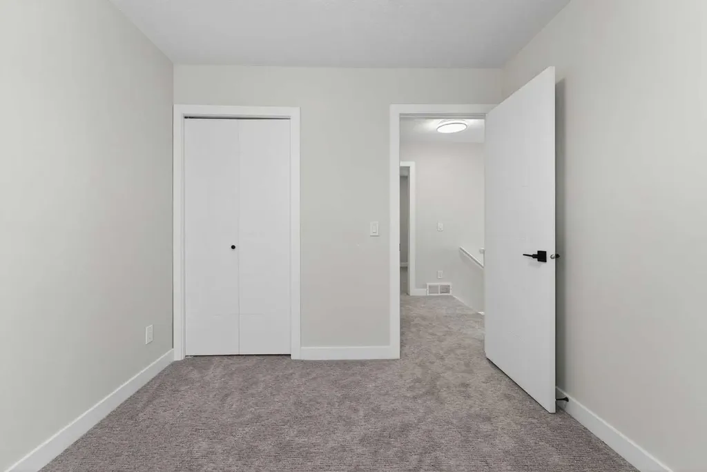 5625 Templehill Road NE Calgary AB T1Y 4C1