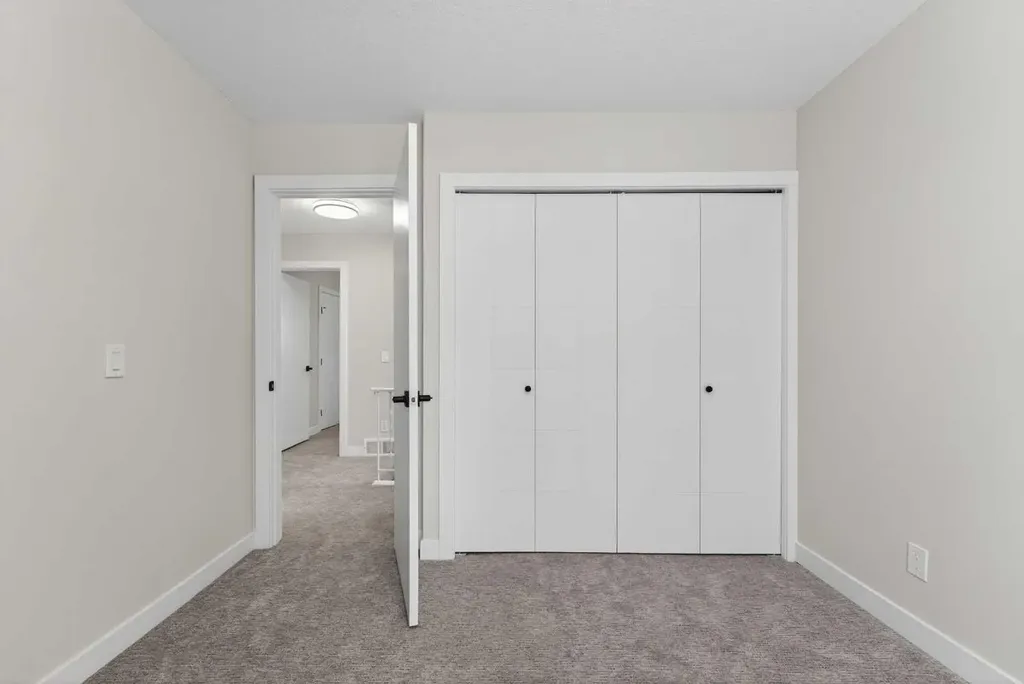 5625 Templehill Road NE Calgary AB T1Y 4C1