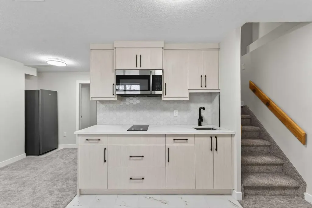 5625 Templehill Road NE Calgary AB T1Y 4C1