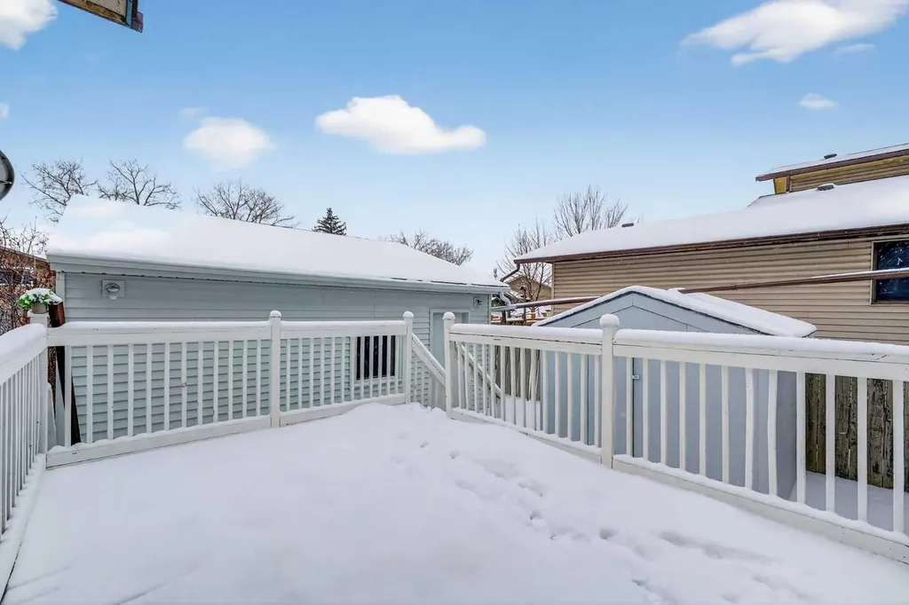 5625 Templehill Road NE Calgary AB T1Y 4C1