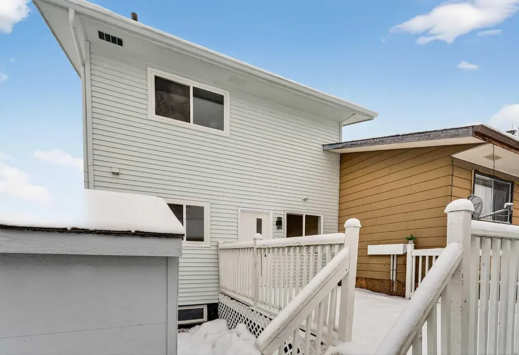 5625 Templehill Road NE Calgary AB T1Y 4C1