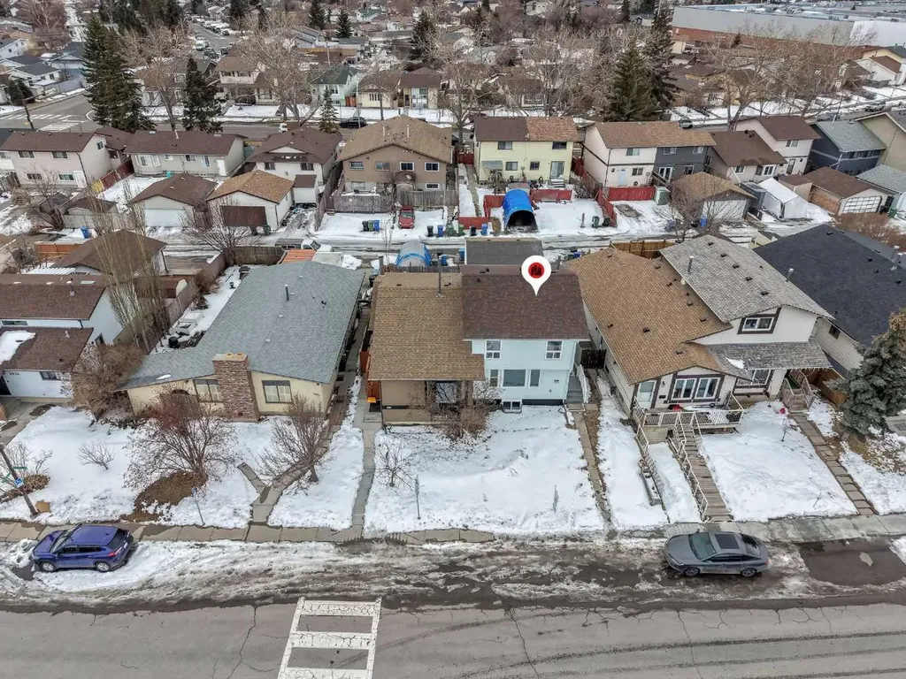 5625 Templehill Road NE Calgary AB T1Y 4C1