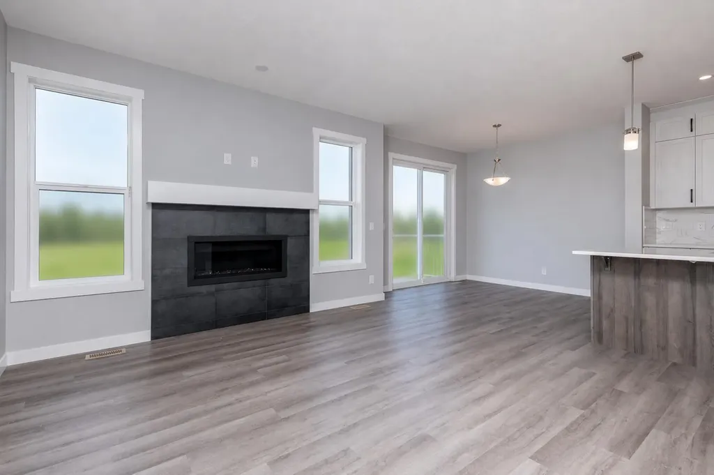 24 Willow Street Cochrane AB T4C 2V3