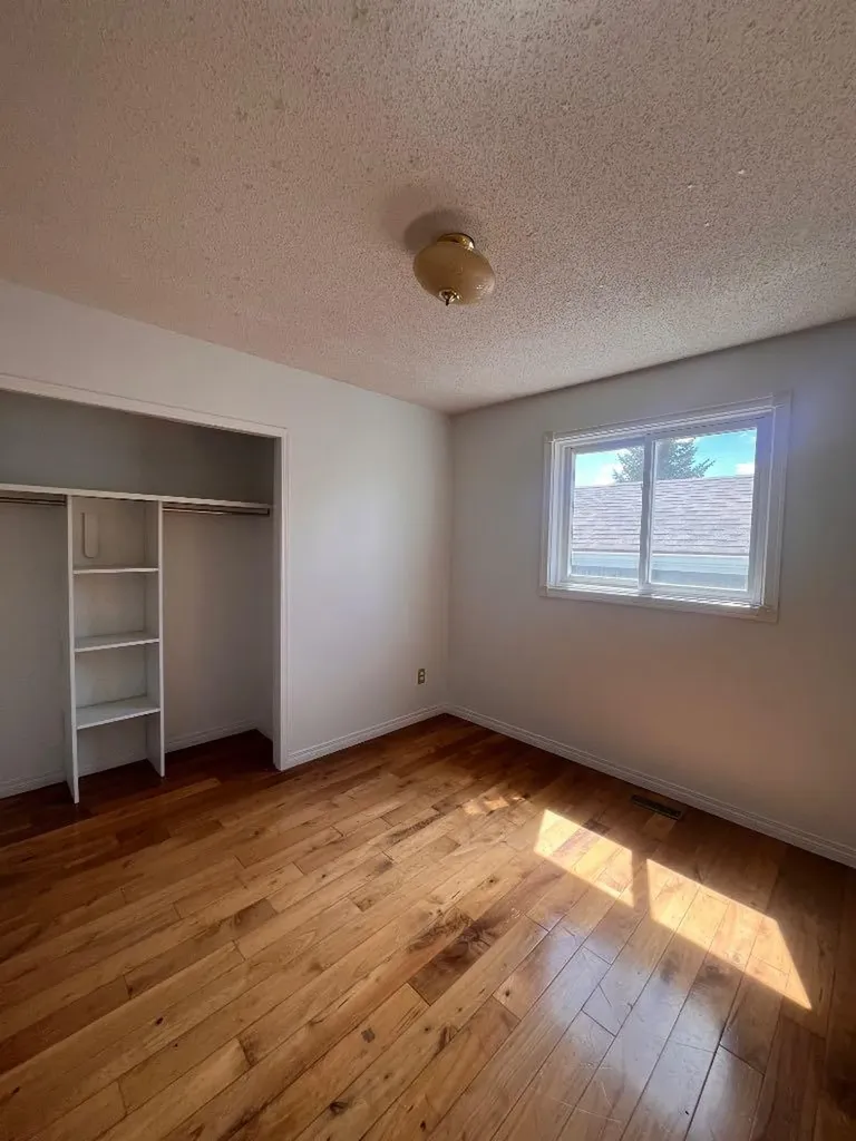 126 Glenhill Drive Cochrane AB t0l0w3