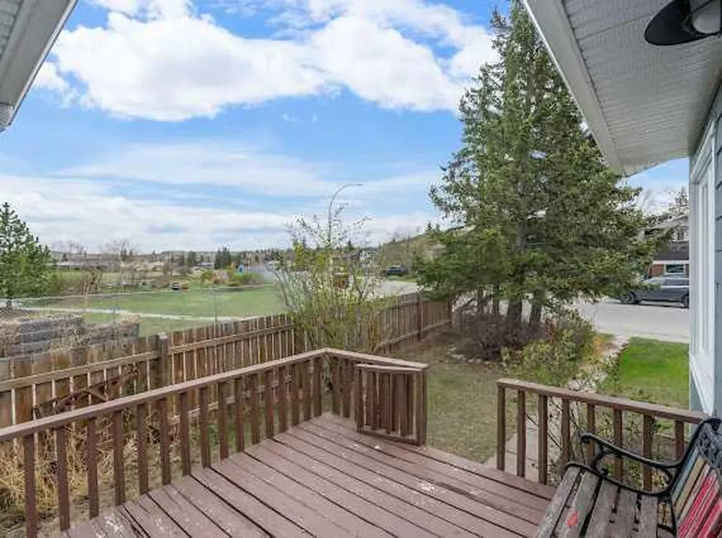 126 Glenhill Drive Cochrane AB t0l0w3