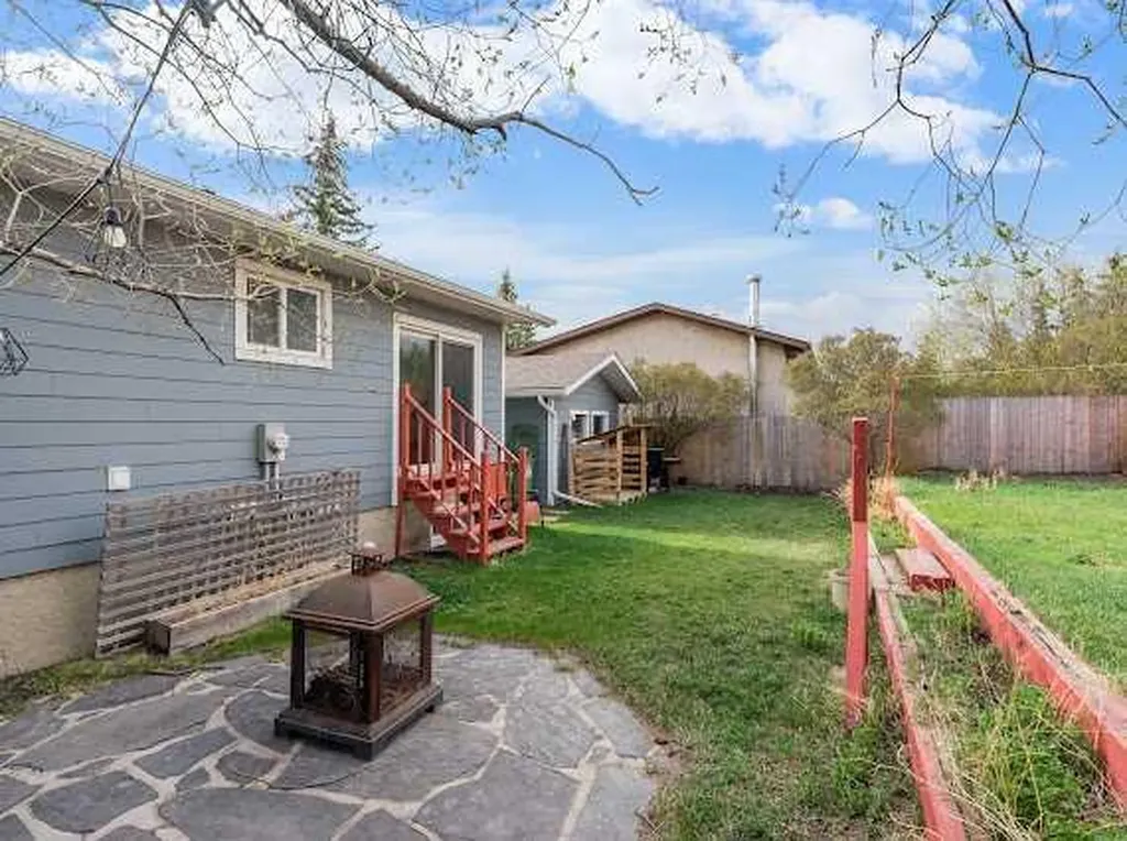 126 Glenhill Drive Cochrane AB t0l0w3