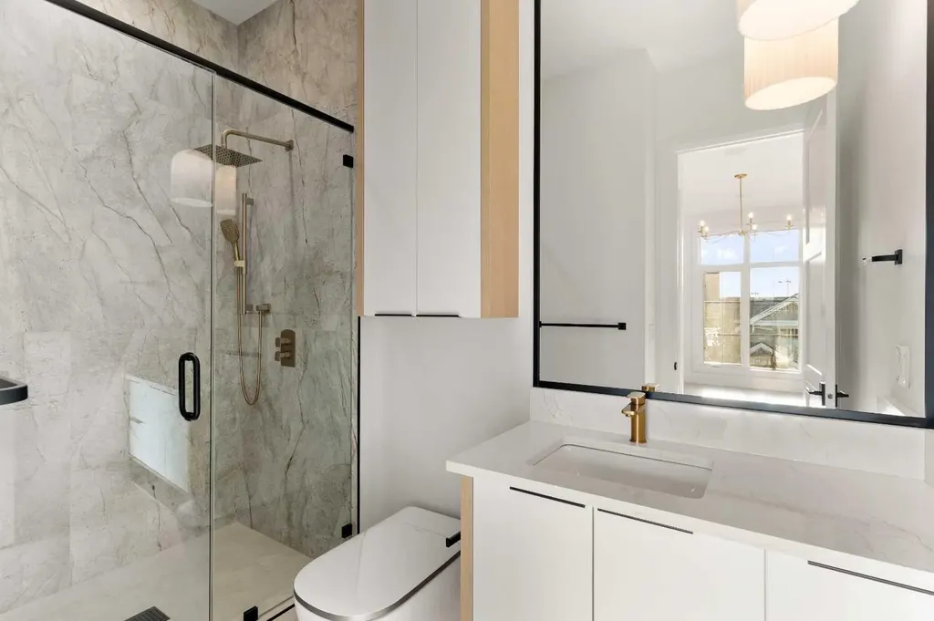 1328 7a Street NW Calgary AB T2M 3J6