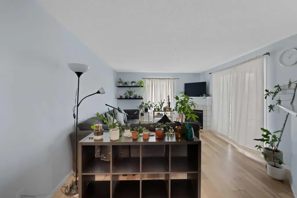 2600 66 Street NE Calgary AB T1Y 7L1
