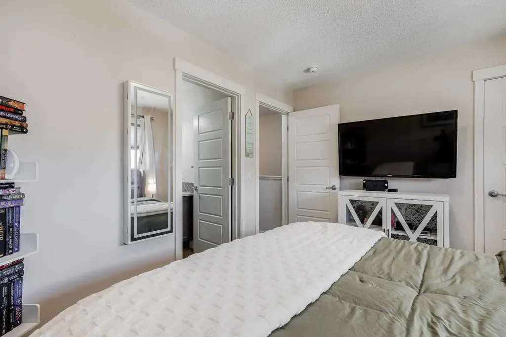 2461 Baysprings Link SW Airdrie AB T4B 4C6