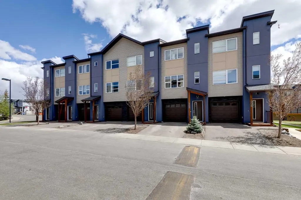 2461 Baysprings Link SW Airdrie AB T4B 4C6