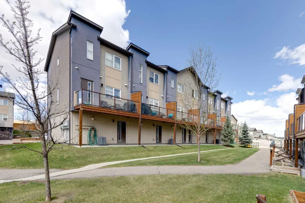 2461 Baysprings Link SW Airdrie AB T4B 4C6