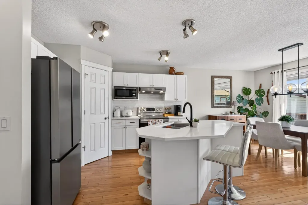 57 Bridlewood Manor SW Calgary AB T2Y3T4