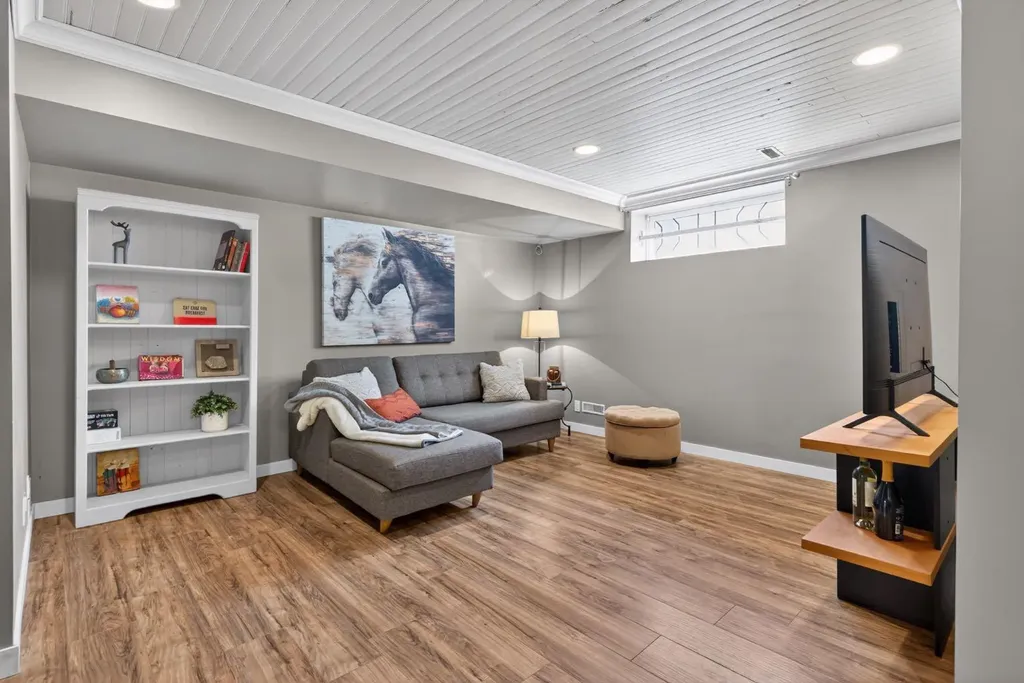 57 Bridlewood Manor SW Calgary AB T2Y3T4