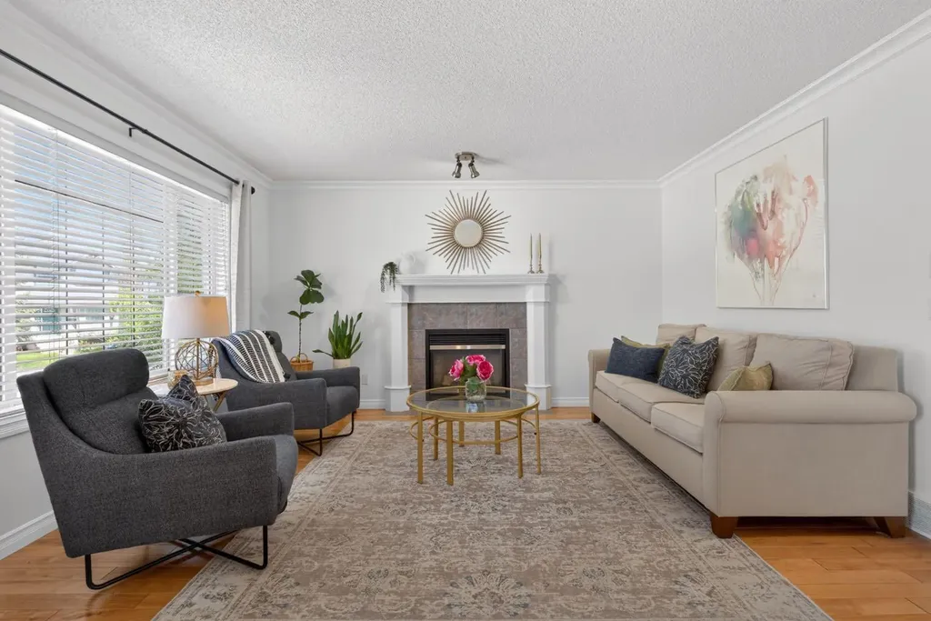 57 Bridlewood Manor SW Calgary AB T2Y3T4