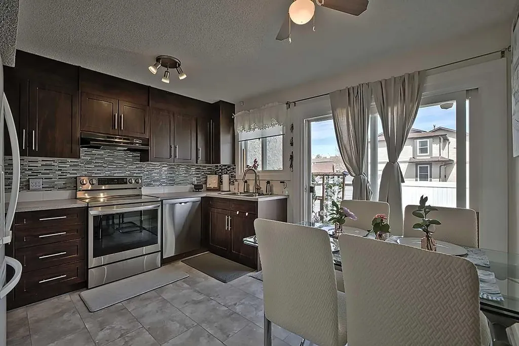 72 Deerpoint Road SE Calgary AB T2J 6M9