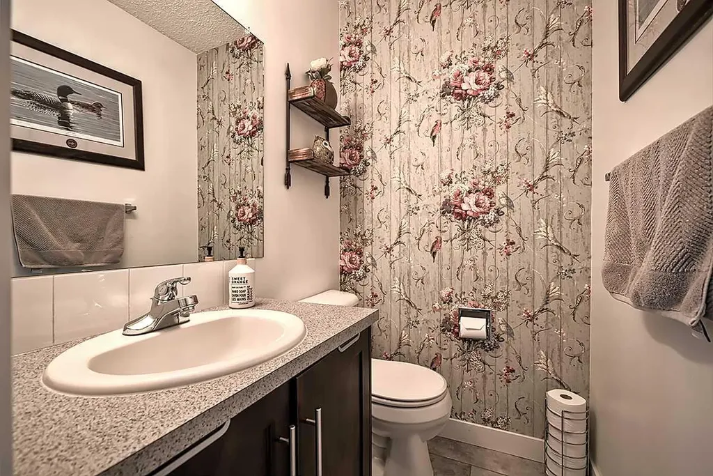 72 Deerpoint Road SE Calgary AB T2J 6M9