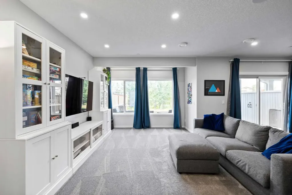 223 Howse Drive NE Calgary AB T3P 1K4
