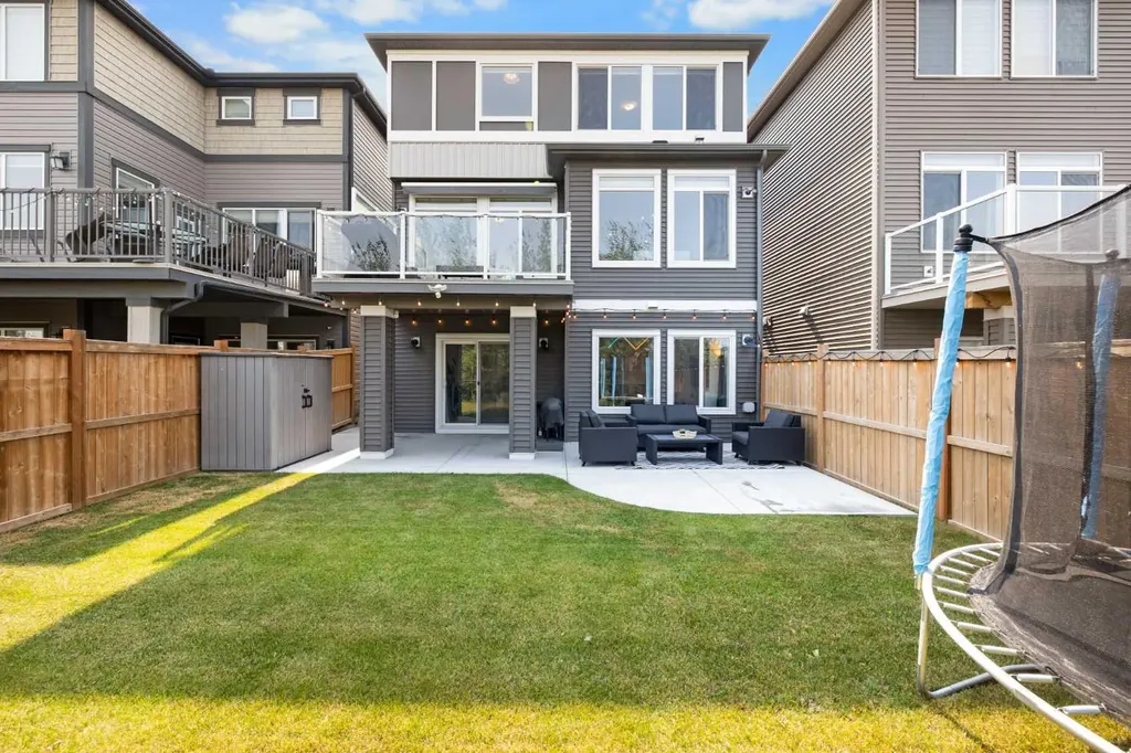 223 Howse Drive NE Calgary AB T3P 1K4