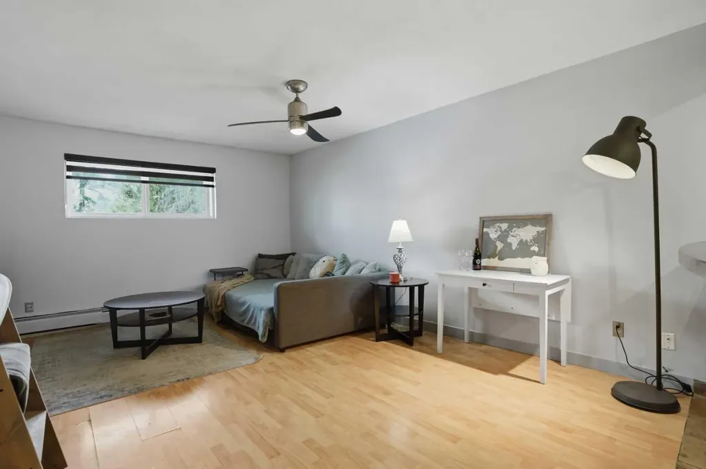 1821 17a Street SW Calgary AB T2T4R7