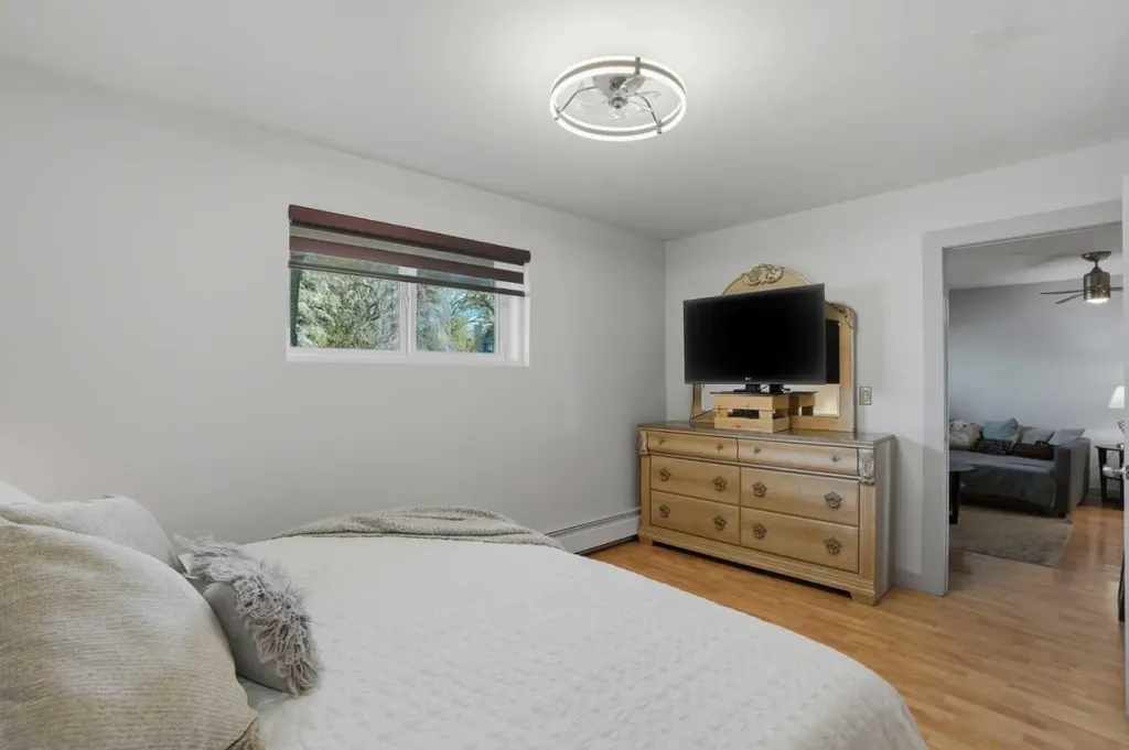 1821 17a Street SW Calgary AB T2T4R7