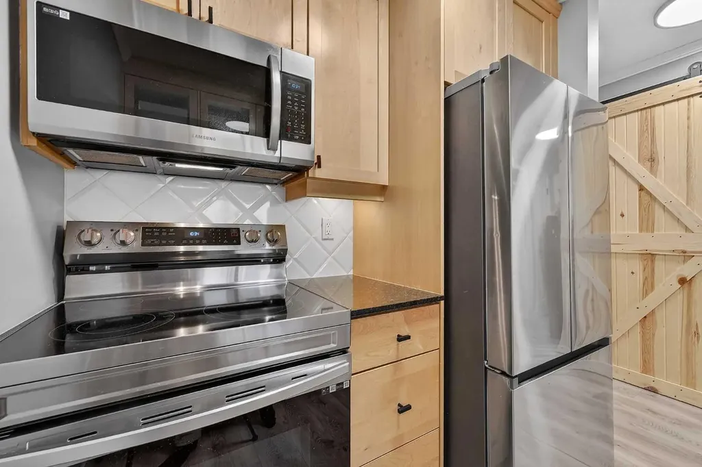 4555 Varsity Lane NW Calgary AB T3A 2V6