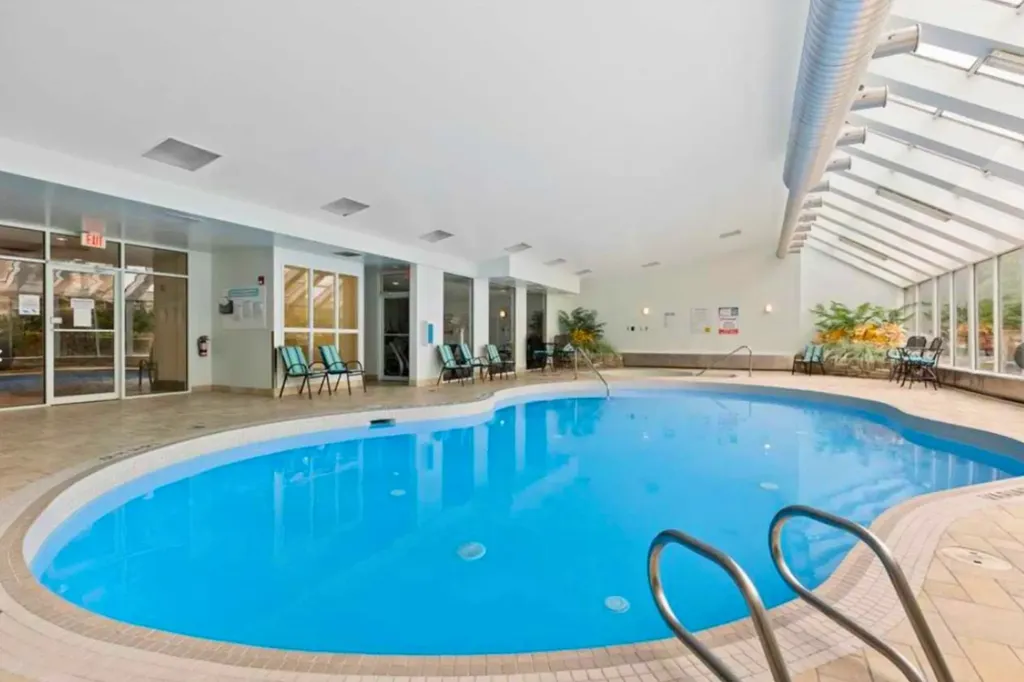 4555 Varsity Lane NW Calgary AB T3A 2V6