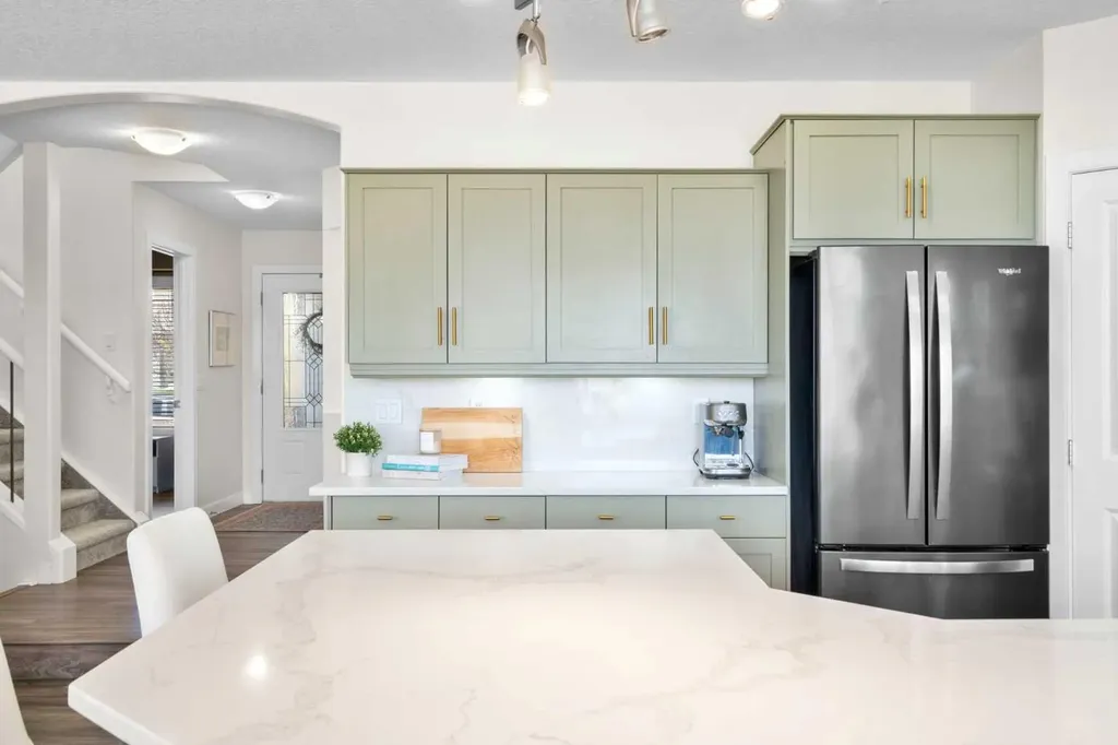 42 Gleneagles Terrace Cochrane AB T4C 1W4