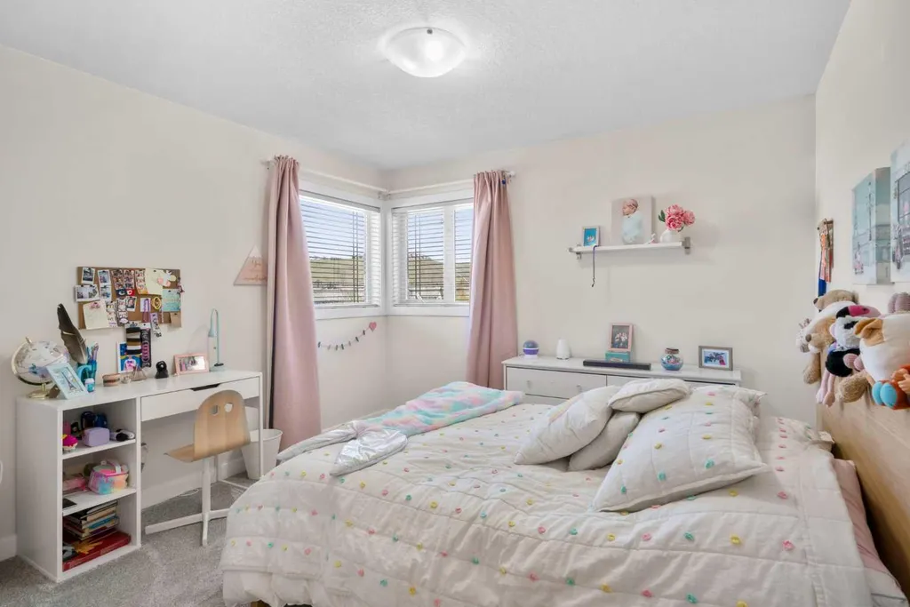 42 Gleneagles Terrace Cochrane AB T4C 1W4