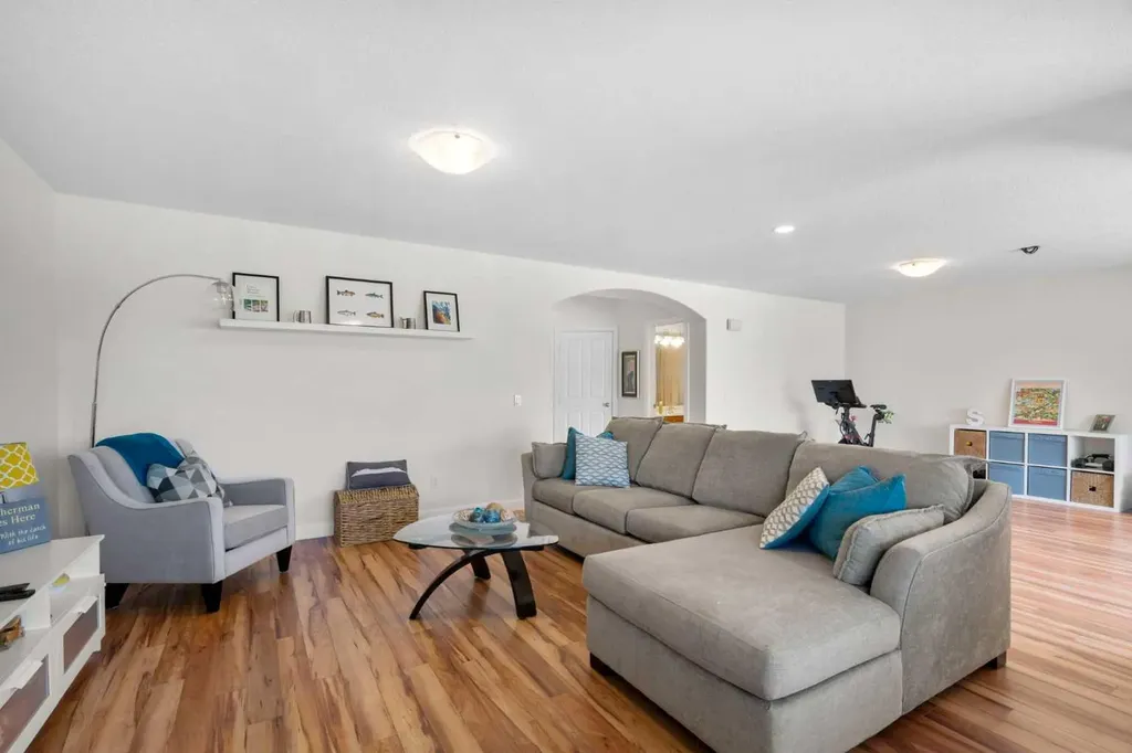 42 Gleneagles Terrace Cochrane AB T4C 1W4