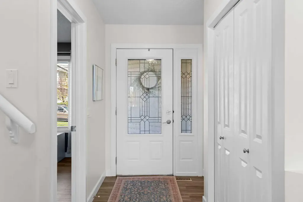 42 Gleneagles Terrace Cochrane AB T4C 1W4
