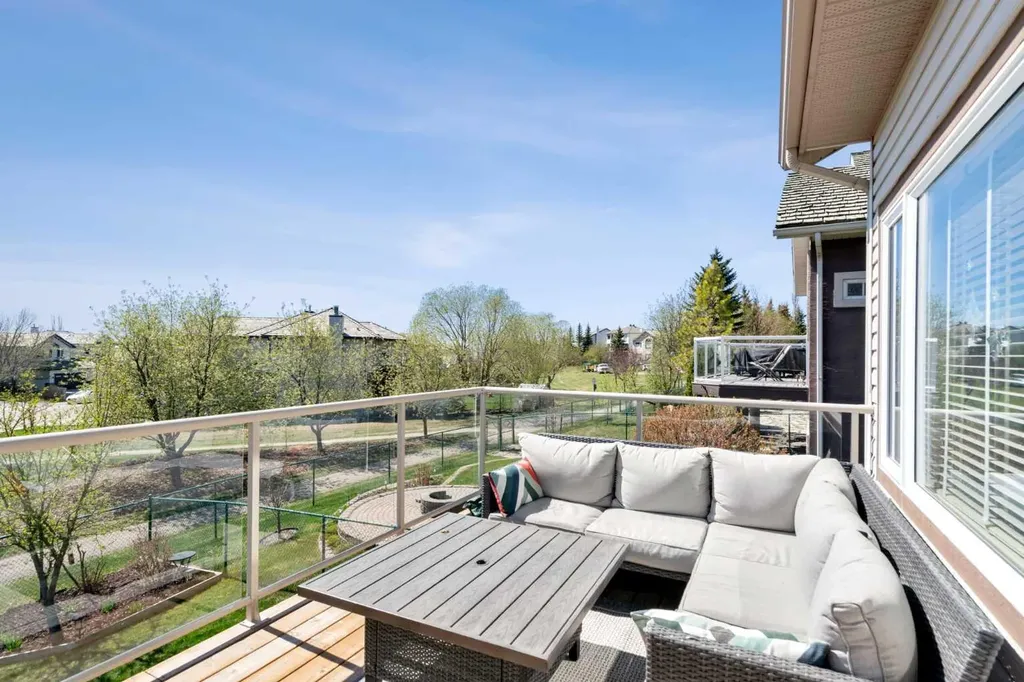 42 Gleneagles Terrace Cochrane AB T4C 1W4