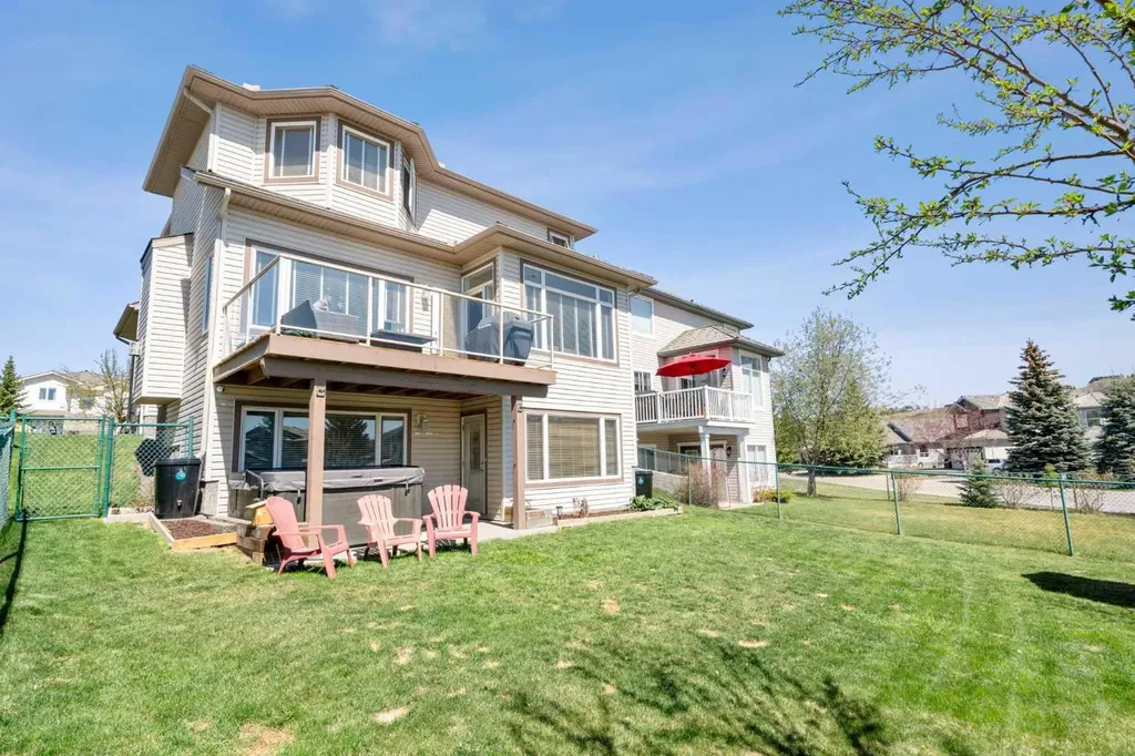 42 Gleneagles Terrace Cochrane AB T4C 1W4