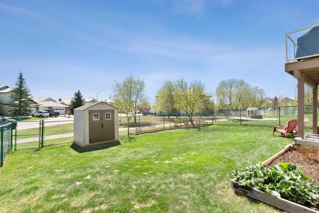 42 Gleneagles Terrace Cochrane AB T4C 1W4