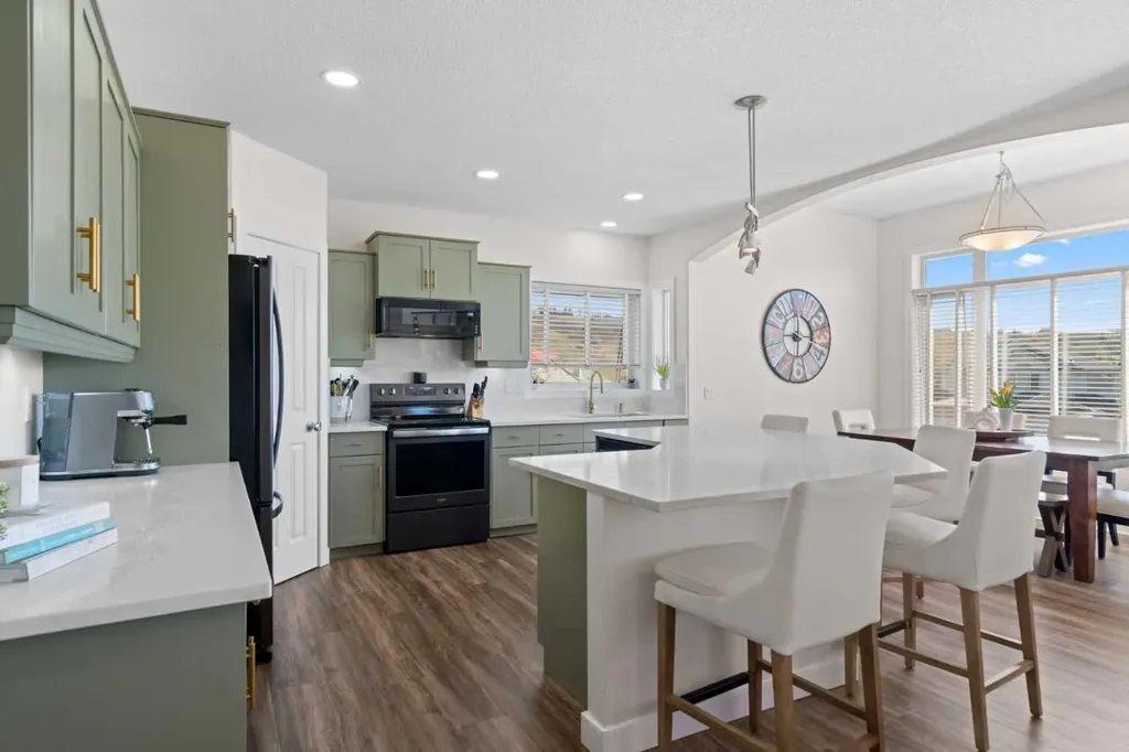 42 Gleneagles Terrace Cochrane AB T4C 1W4