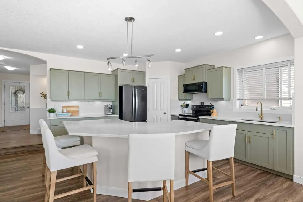 42 Gleneagles Terrace Cochrane AB T4C 1W4